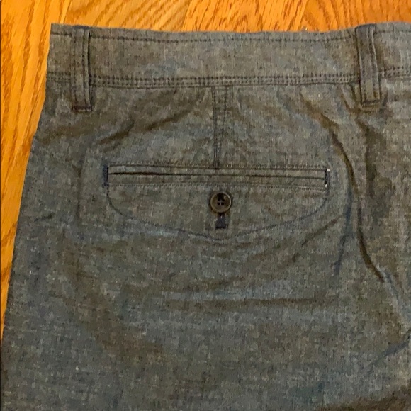 Banana Republic Men’s Aiden Summer Shorts - Size 42 - NWOT - Picture 3 of 4